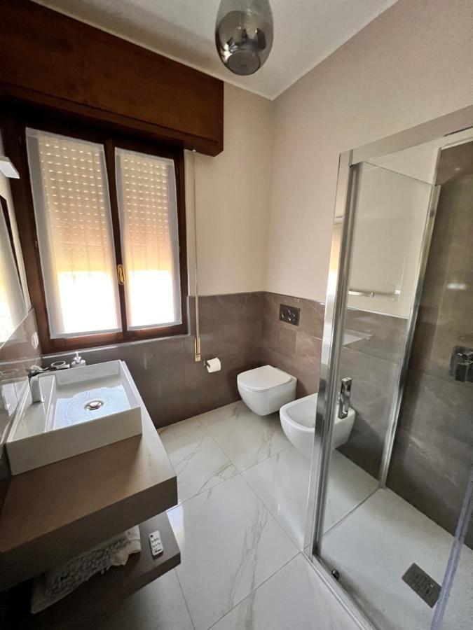 Casa Monia Apartment Roe ภายนอก รูปภาพ