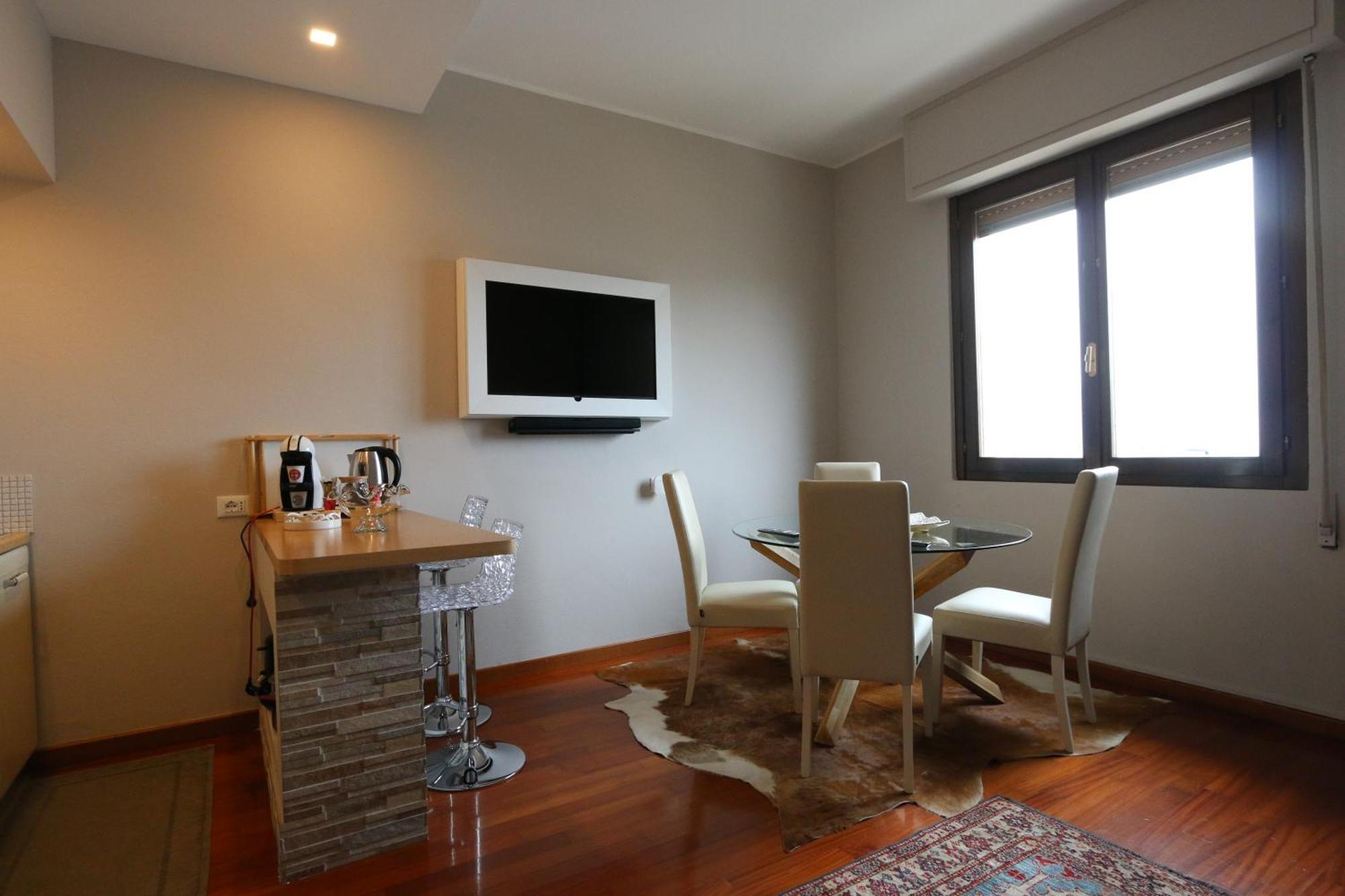 Casa Monia Apartment Roe ภายนอก รูปภาพ